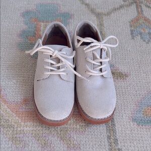 Cream Suede Lace-Up Oxfords EUC size 10